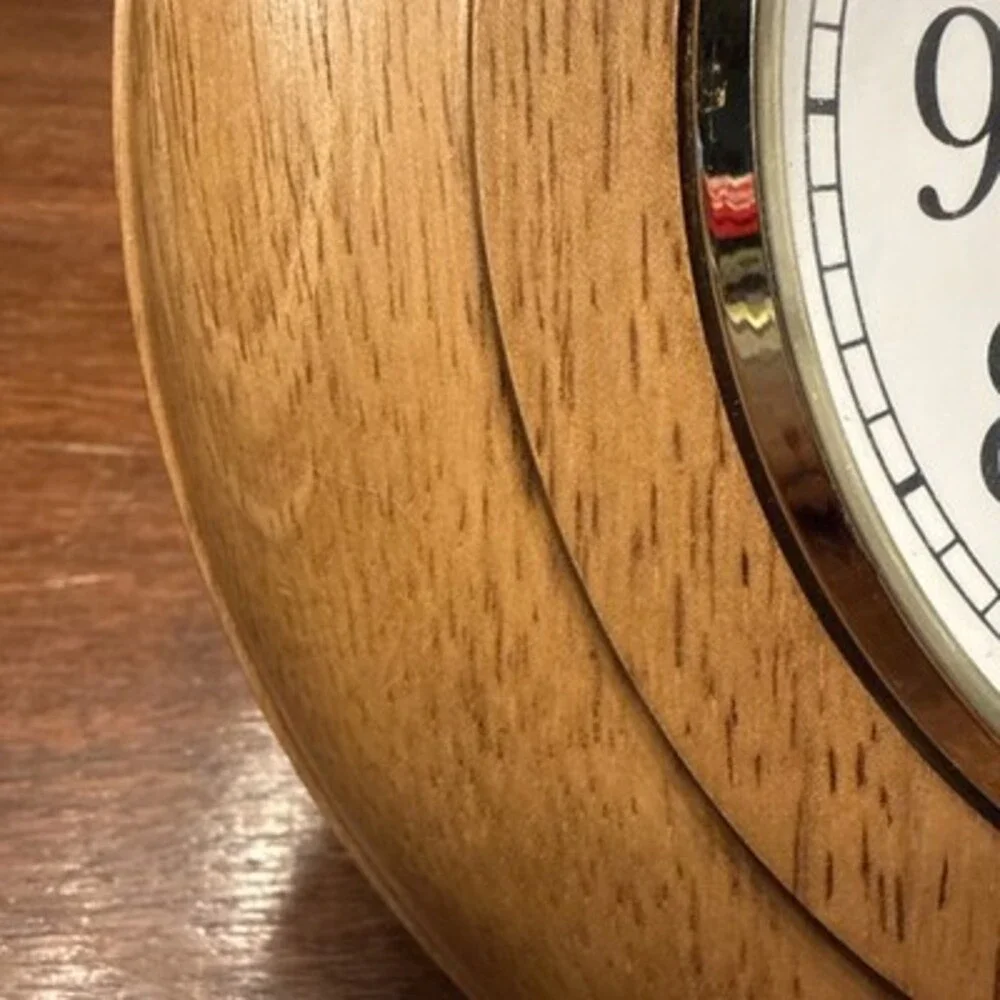 Vintage Ingraham 8.5in Quartz Wall Clock Brown Wood Frame Tested and Working